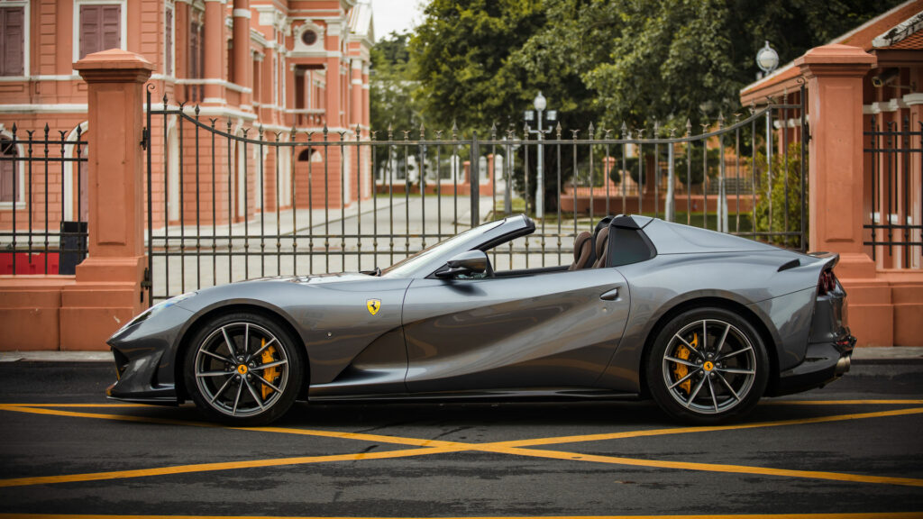 Ferrari 812 GTS