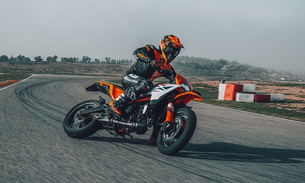 KTM 390 SMC R Design