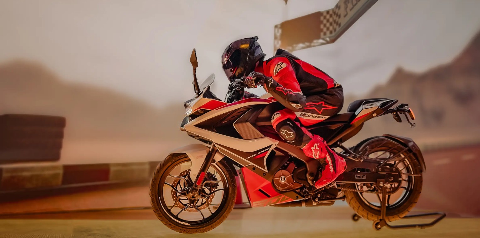 Bajaj Pulsar RS 200 Design and Looks