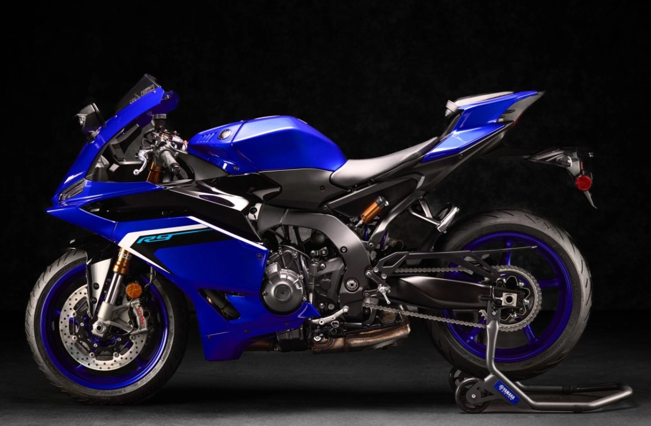 Yamaha YZF R9 Price and Launch In India